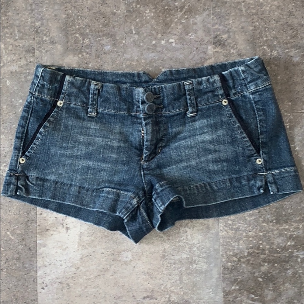 American Eagle Demin shorts